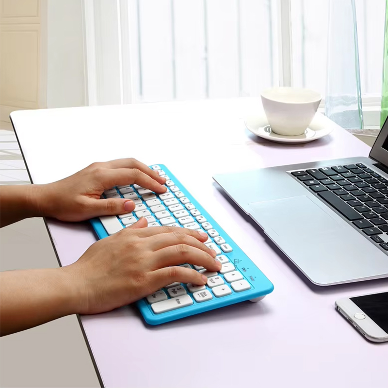 Hot Sale Wireless 69-Key Portable Keyboard Factory for Office & PC Use (6) Portable 69-key wireless keyboard for PC