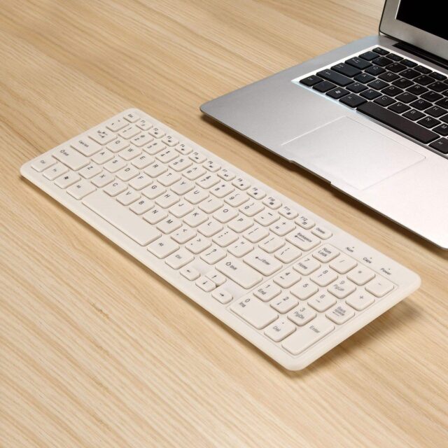 Portable 69-key wireless keyboard for PC